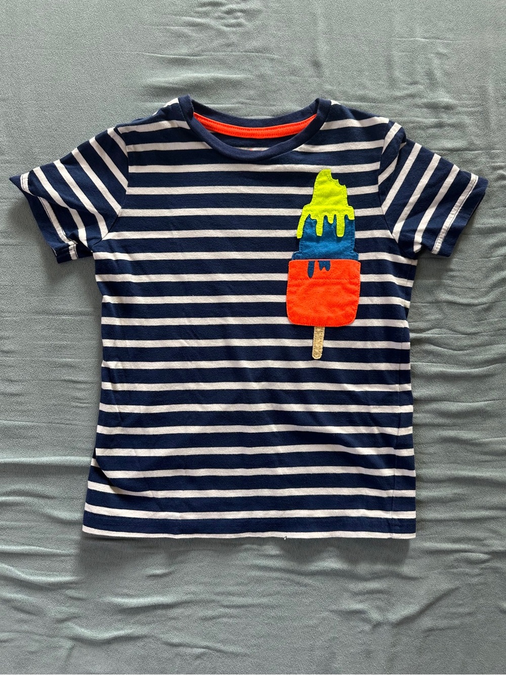 Mini Boden Boys Navy White Striped Popsicle Appliqué Pocket Short Sleeve Sz 5/6